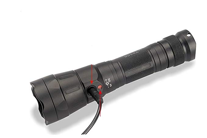 Sunwayman T21CS LED Flashlight with CREE XM-L U3 LED, 600 Lumens, Uses 2 x CR123A or 2 x RCR123A